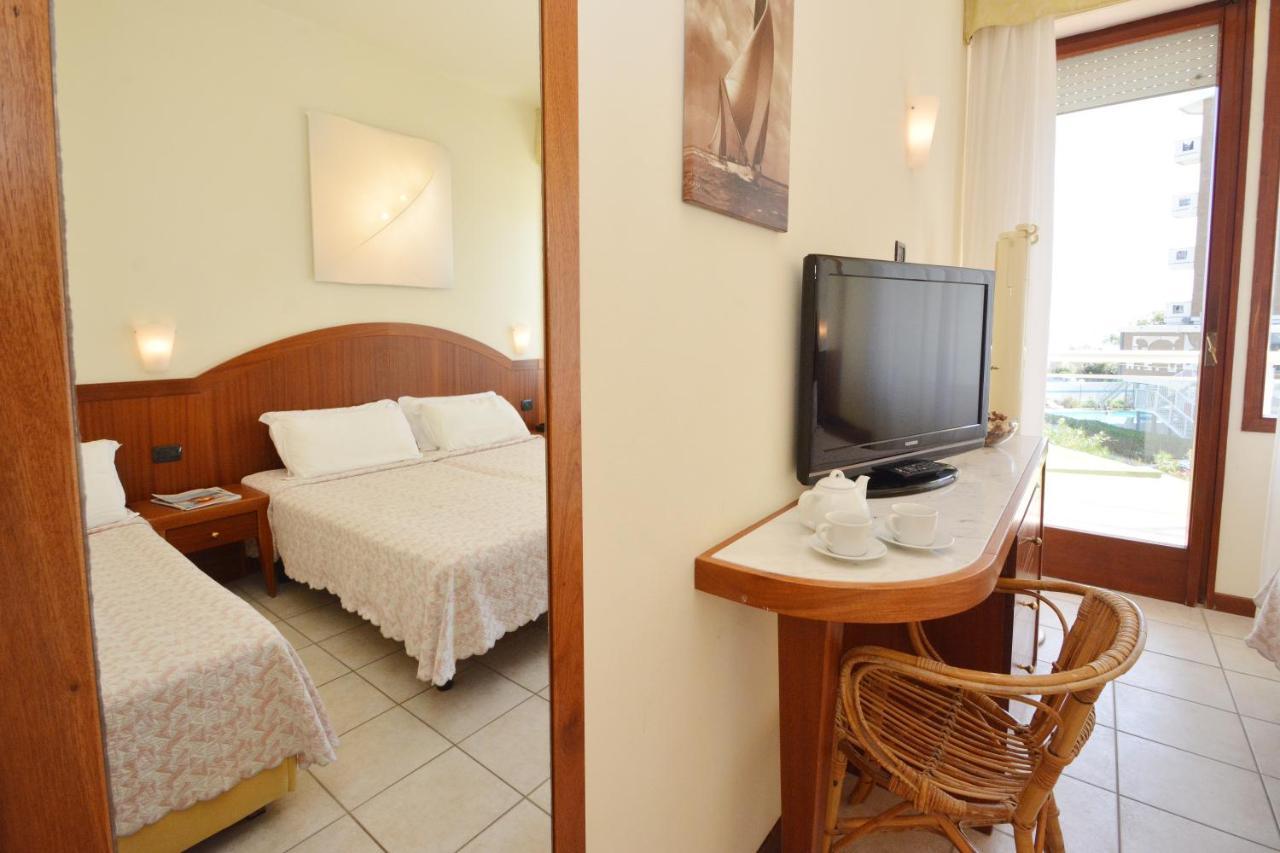 Hotel Bellevue Beach - Sul Mare Milano Marittima Exteriör bild