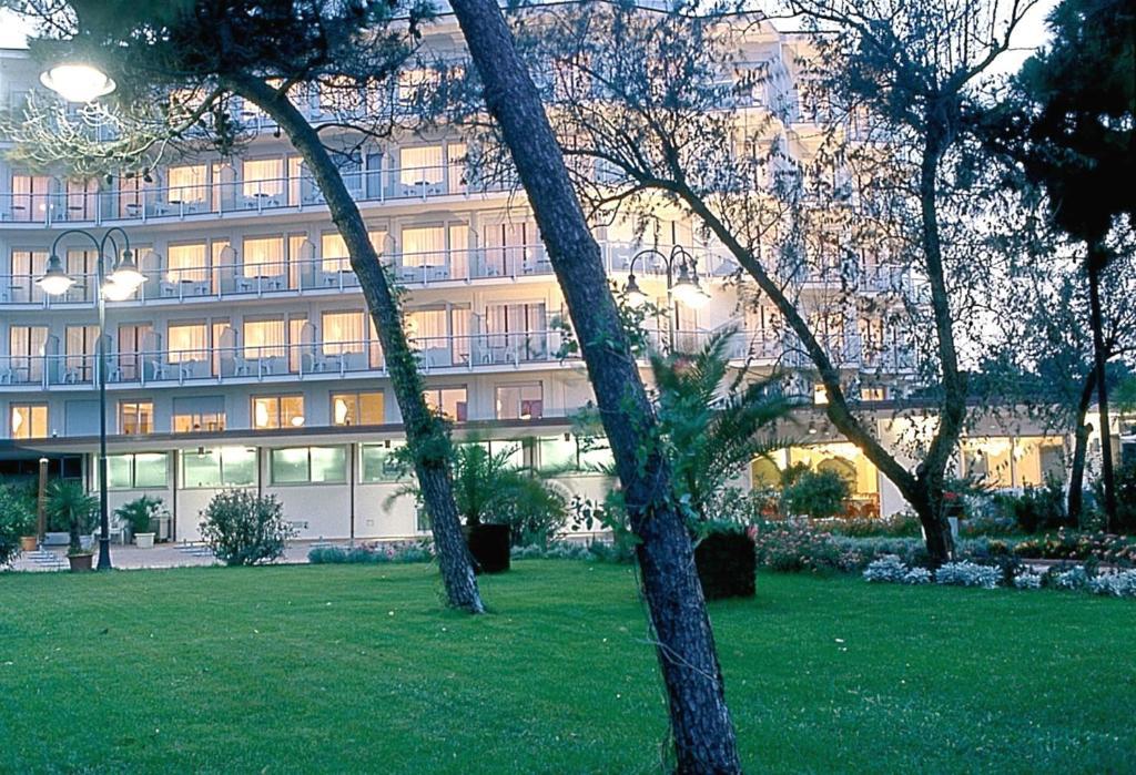 Hotel Bellevue Beach - Sul Mare Milano Marittima Exteriör bild