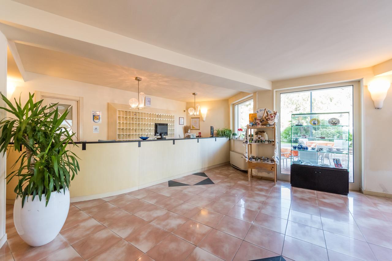 Hotel Bellevue Beach - Sul Mare Milano Marittima Exteriör bild